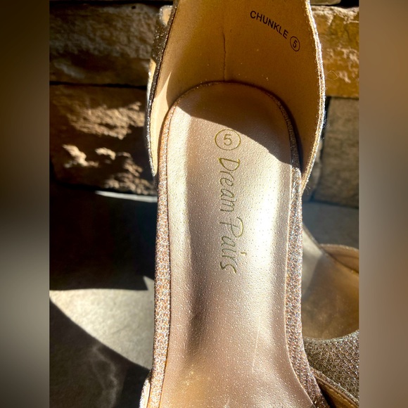 Super cute gold sparkly Dream Paris shoes💫 - Picture 6 of 6